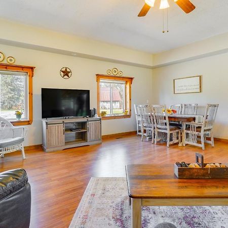 Hocking Hills Hideaway With Hot Tub And Fire Pit! Villa Logan Exteriör bild