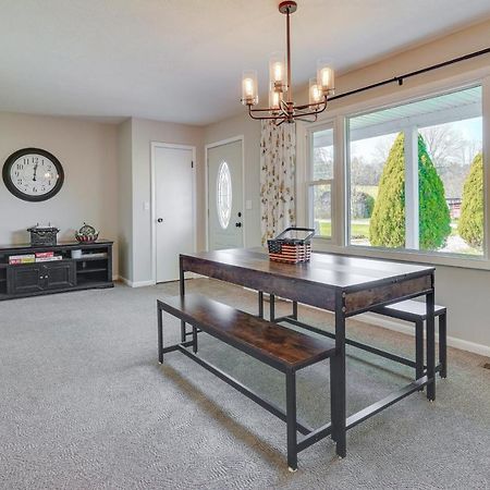 Hocking Hills Hideaway With Hot Tub And Fire Pit! Villa Logan Exteriör bild